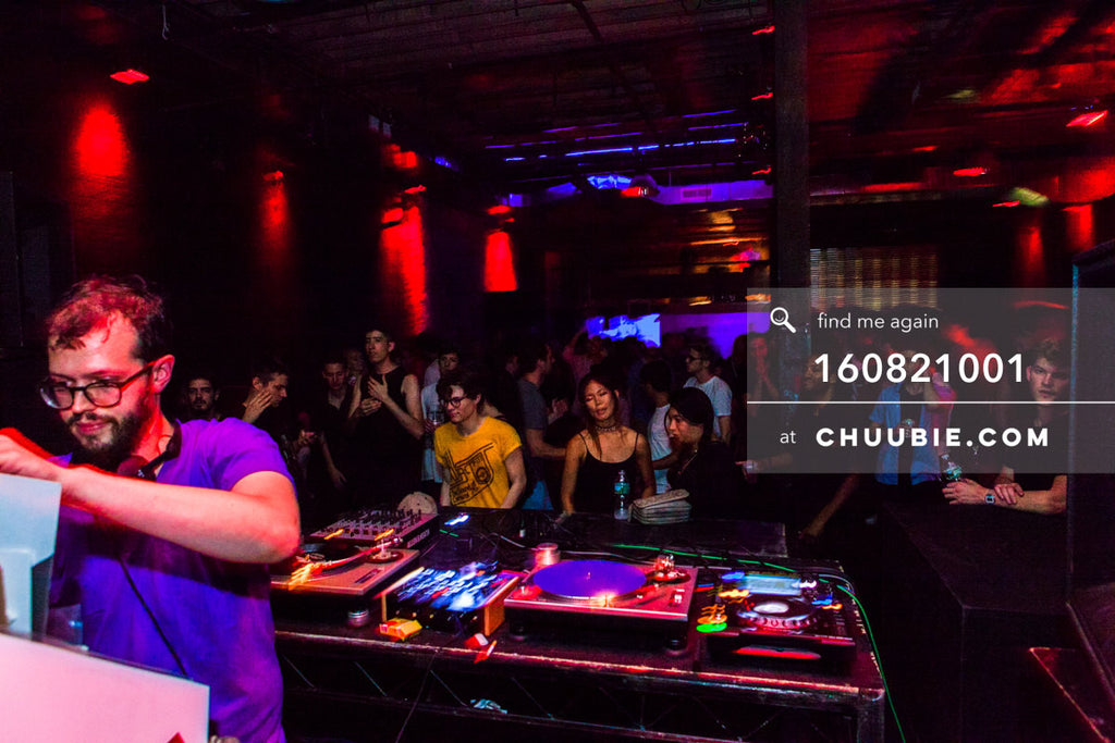 160821001 | 
Sagotsky opening open the floor for a truly stellar night ahead.
at Electric Minds 10: Sublimate... | Team Chuubie
