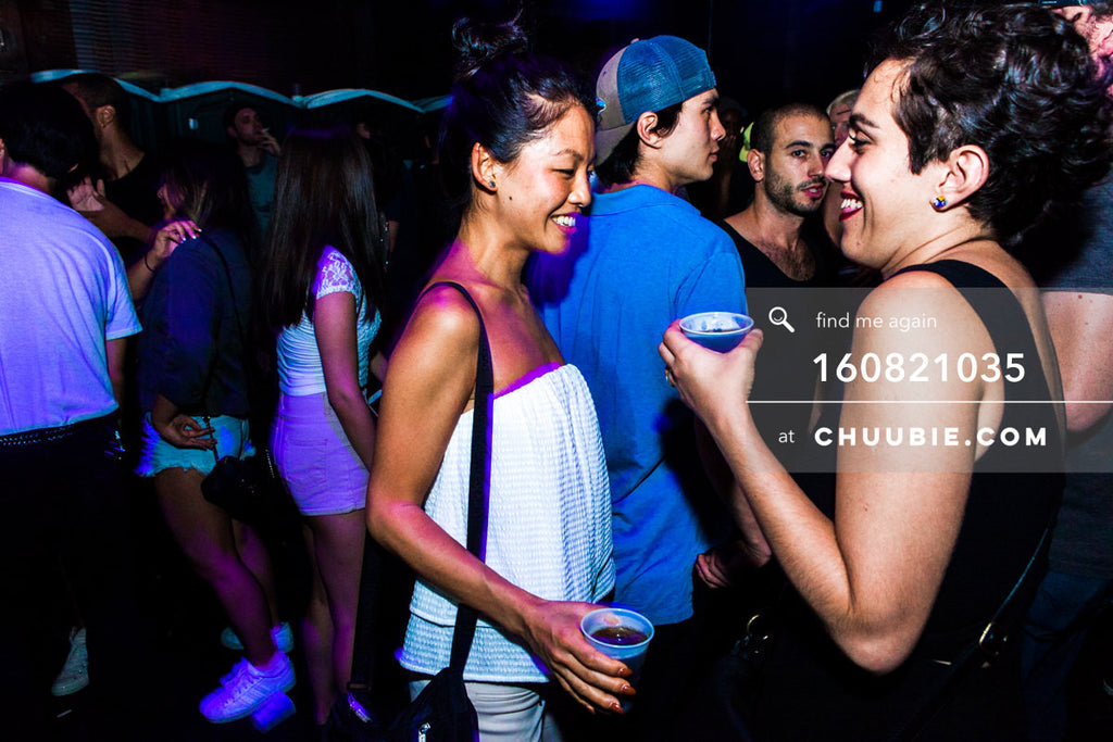 160821035 | 
Smiles on the dance floor.
Electric Minds 10: Sublimate with Ben UFO and Joy Orbison at secret B... | Team Chuubie