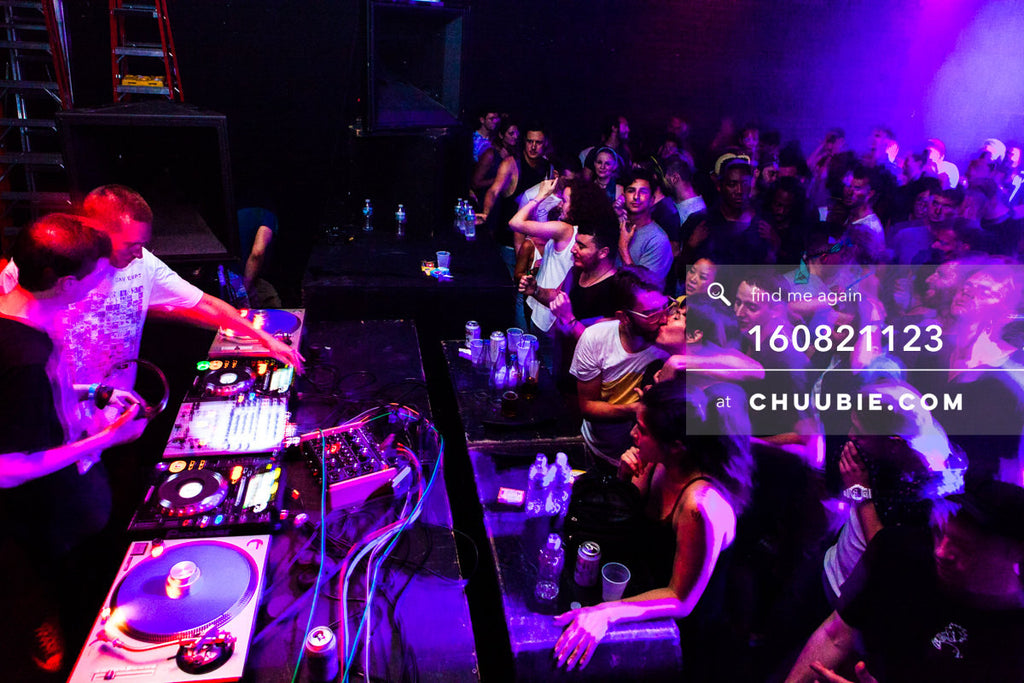 160821123 | 
Side view: Ben UFO (Ben Thomson) & Joy Orbison (Peter O'Grady) DJing B2B to a full house. Pu... | Team Chuubie