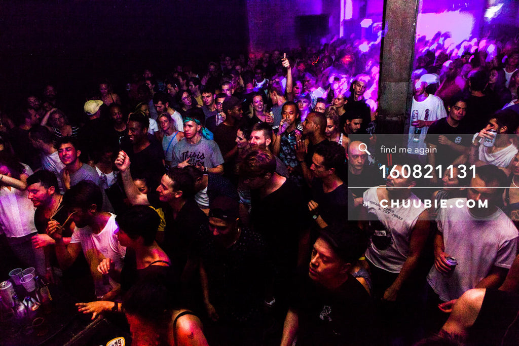 160821131 | 
Smiles and a thumbs up from the crowd. Spotted: Imogen, Da Sul, Roger.
Electric Minds 10: Sublim... | Team Chuubie