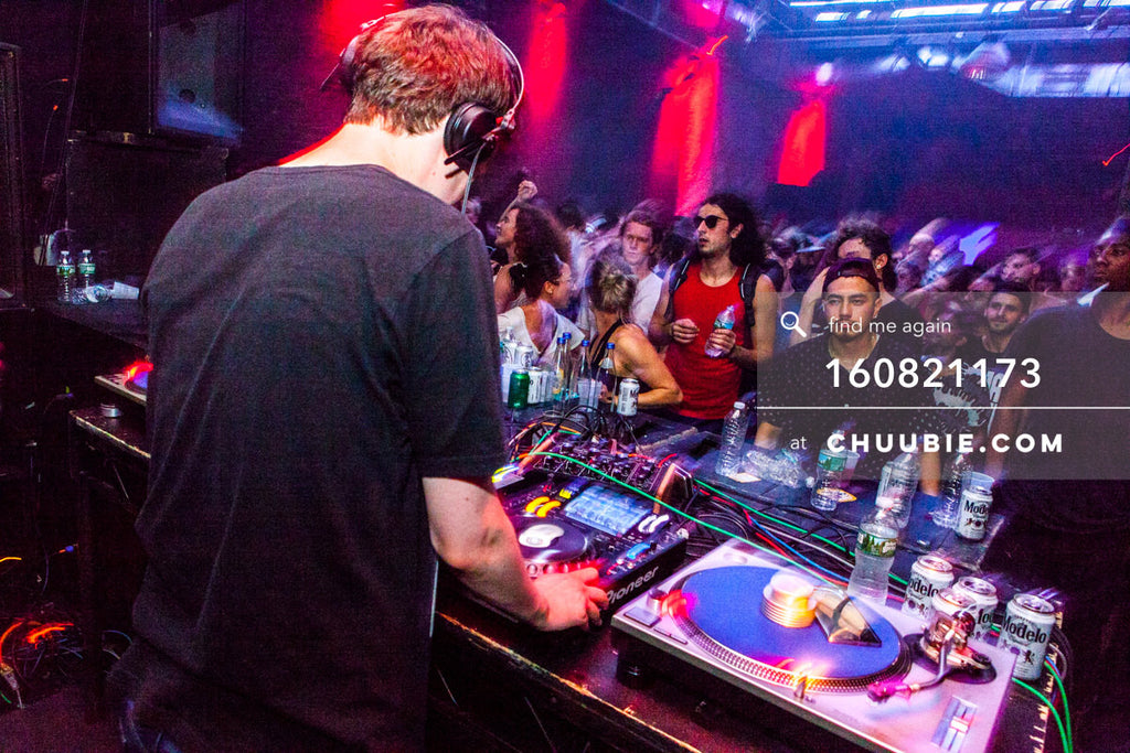 160821173 | 
Electric Minds 10: Sublimate with Ben UFO and Joy Orbison at secret Brooklyn warehouse, New York... | Team Chuubie