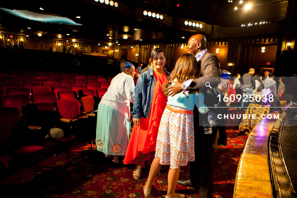 160925038 | 
Post sermon greetings with audience and musical director, Tim McAfee-Lewis.
United Palace House ... | Team Chuubie