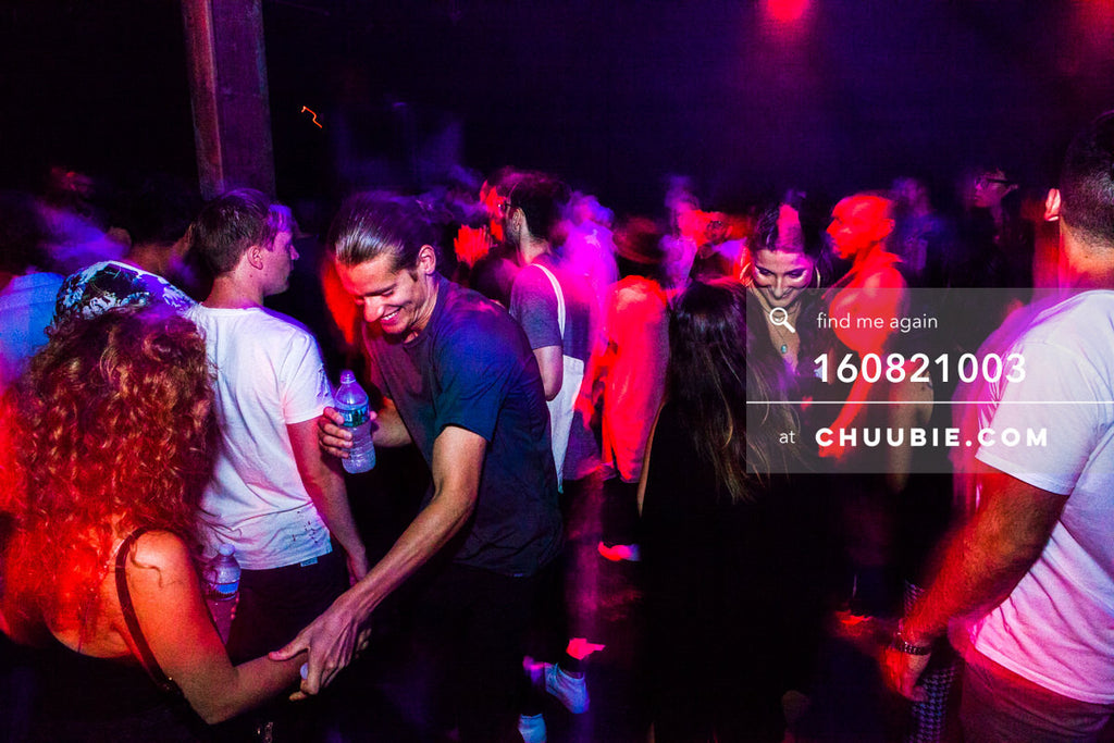 160821003 | 
Crowd early in the night. 
at Electric Minds 10: Sublimate with Ben UFO and Joy Orbison at secre... | Team Chuubie