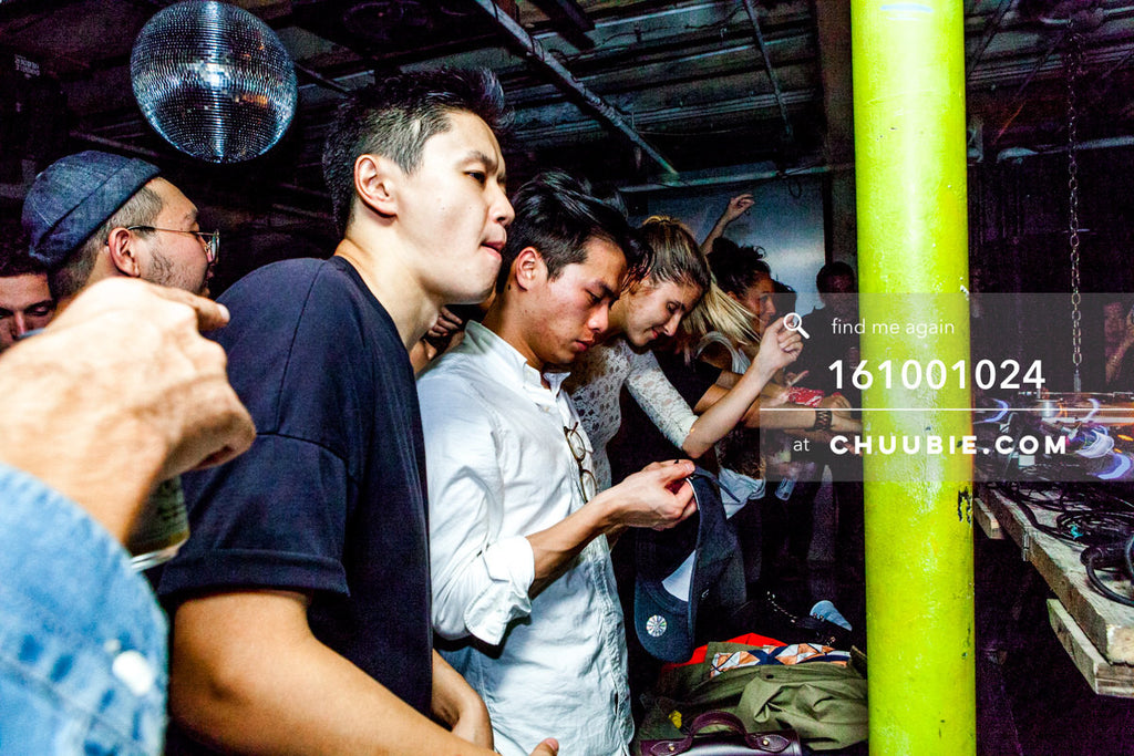 161001024 | 
Side angle shot of crowd - rave hard or rave harder.
Sublimate presents: Hunee
September 30, 11p... | Team Chuubie